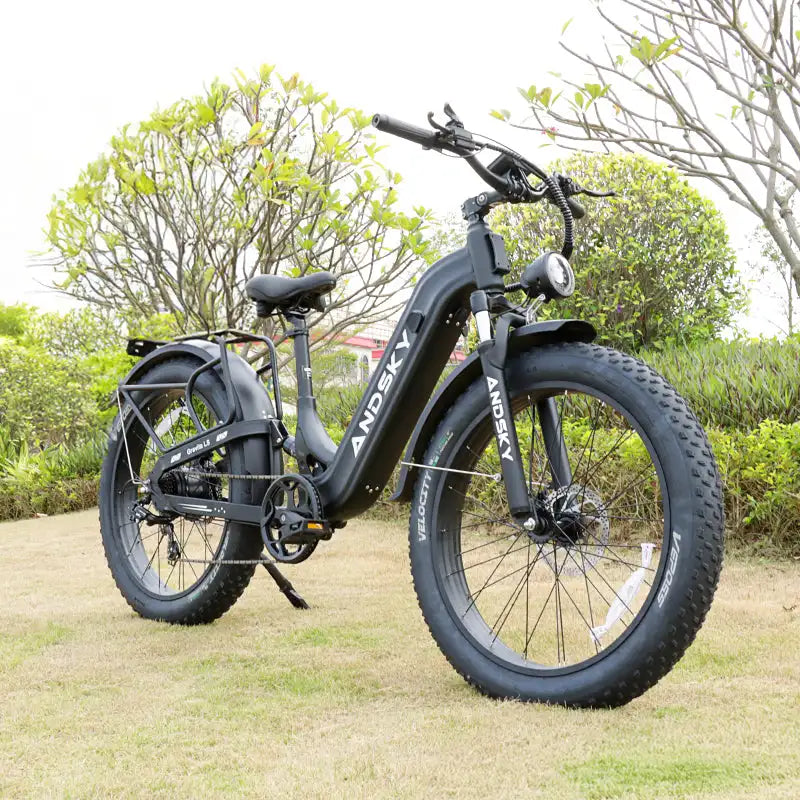 ANDSKY Gravita LS City Commuter Electric Bicycle 80Miles Long Range 48V 20AH Removable Battery 32MPH 1300W Motor 90Nm Powerful Torque Electric Bike for Adults E-bike with 6-Piece Kit